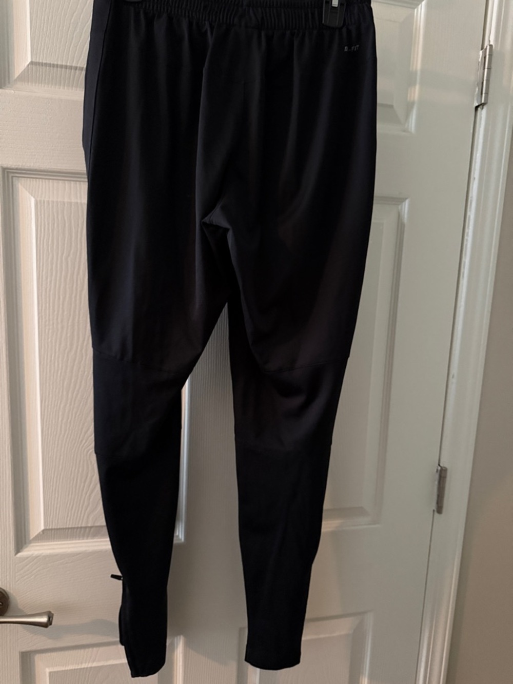 Nike Men’s Black Performance Joggers with Swoosh - Picture 4 of 7